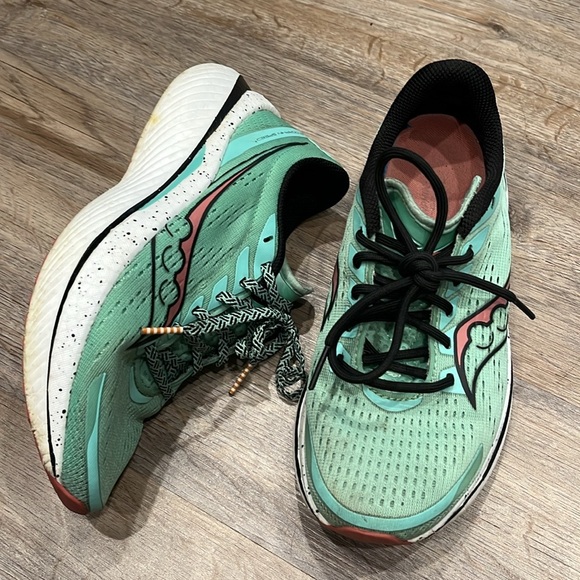 Saucony Women's Endorphin Speed 3 - Picture 2 of 7